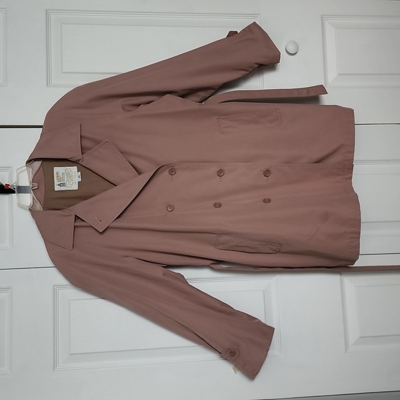 London Fog Jackets & Blazers - London Fog Vintage short Trench Coat